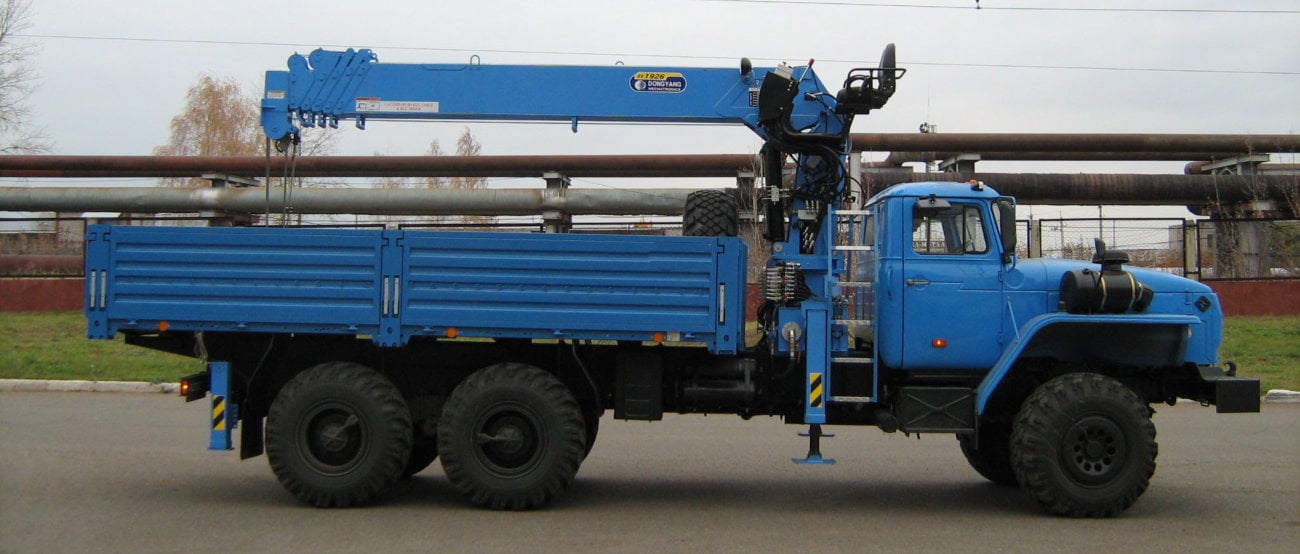 Урал с кму ант 27-1. Манипуляторы на базе урала. Урал 4320 бортовой с манипулятором. Урал 4320-4971. Манипуляторы на базе урала.