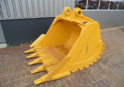 Kомаtsu SAA6D114E ковш