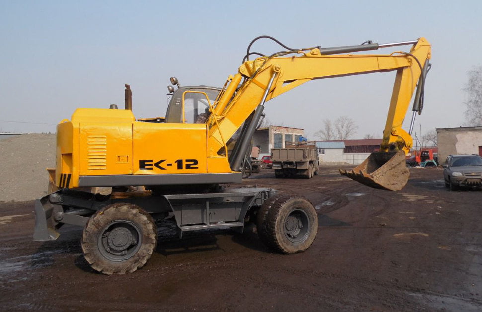 Экскаватор ЕК-12