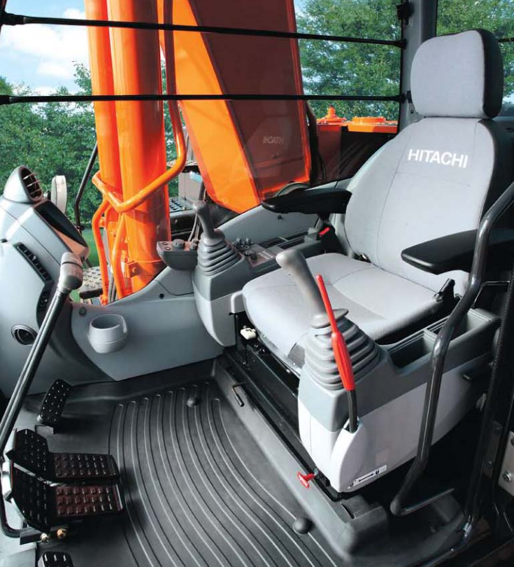Hitachi ZX 200 Кабина