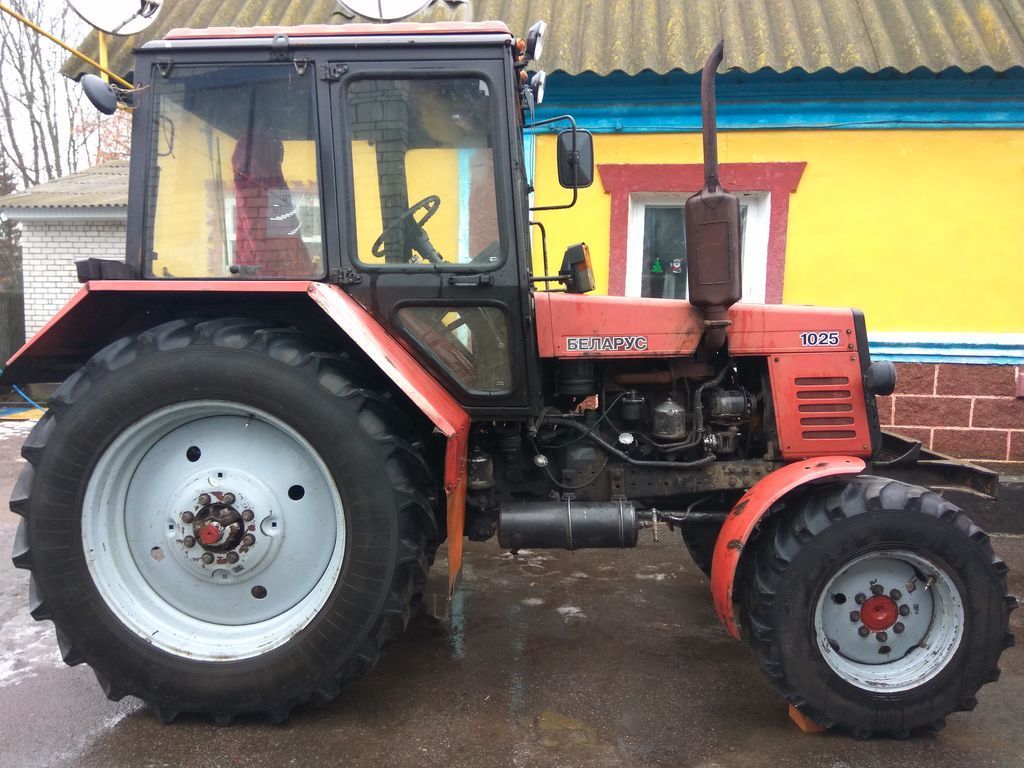 МТЗ 1025