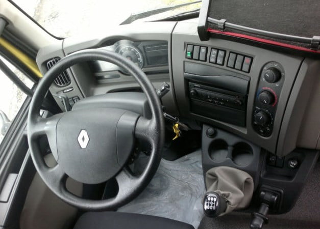 Renault Midlum кабина